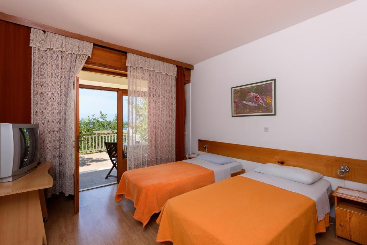 Fio'S Hotel Хвар Екстериор снимка