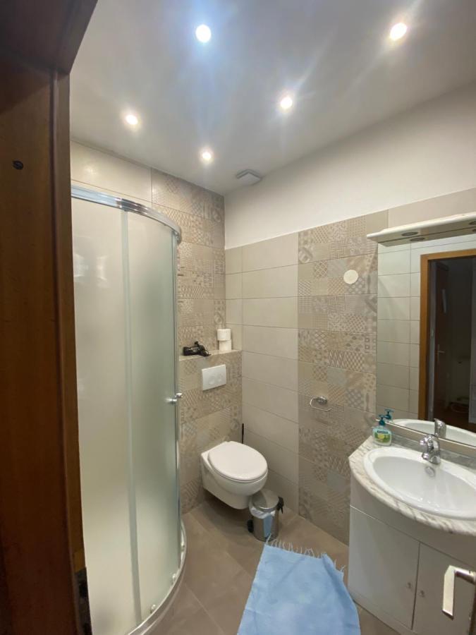 Fio'S Hotel Хвар Екстериор снимка